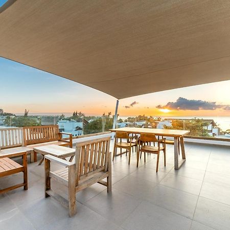 Penthouse 13 - One Bay Residence With Private Rooftop Terrace And Dip In Pool Pereybere Beach Εξωτερικό φωτογραφία