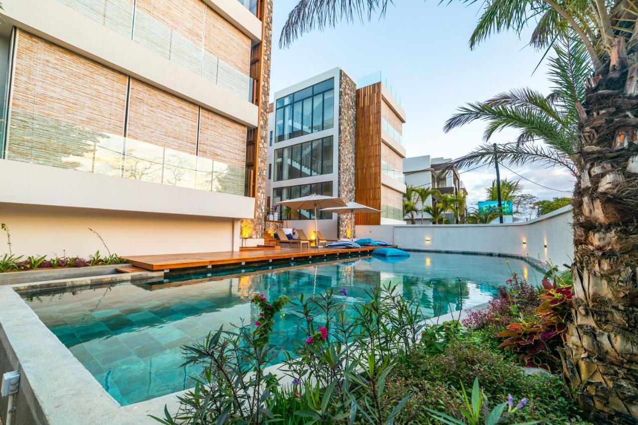 Penthouse 13 - One Bay Residence With Private Rooftop Terrace And Dip In Pool Pereybere Beach Εξωτερικό φωτογραφία