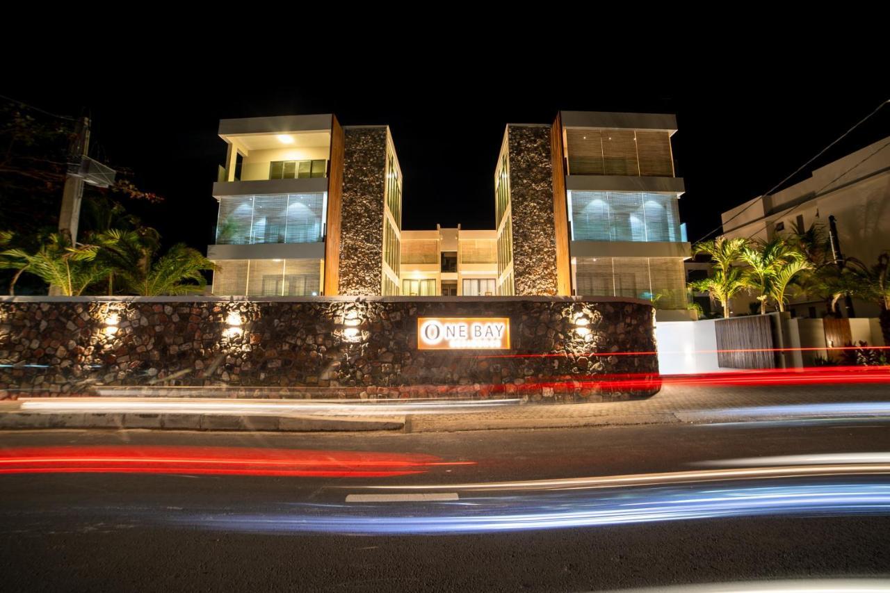 Penthouse 13 - One Bay Residence With Private Rooftop Terrace And Dip In Pool Pereybere Beach Εξωτερικό φωτογραφία