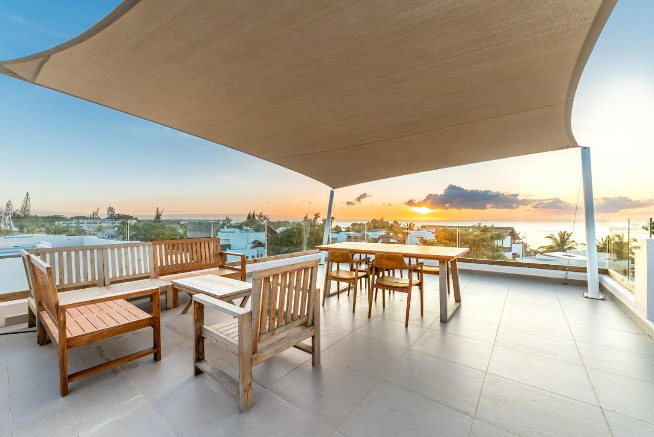 Penthouse 13 - One Bay Residence With Private Rooftop Terrace And Dip In Pool Pereybere Beach Εξωτερικό φωτογραφία