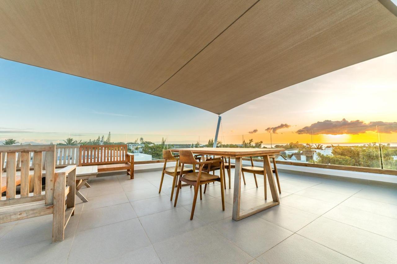 Penthouse 13 - One Bay Residence With Private Rooftop Terrace And Dip In Pool Pereybere Beach Εξωτερικό φωτογραφία
